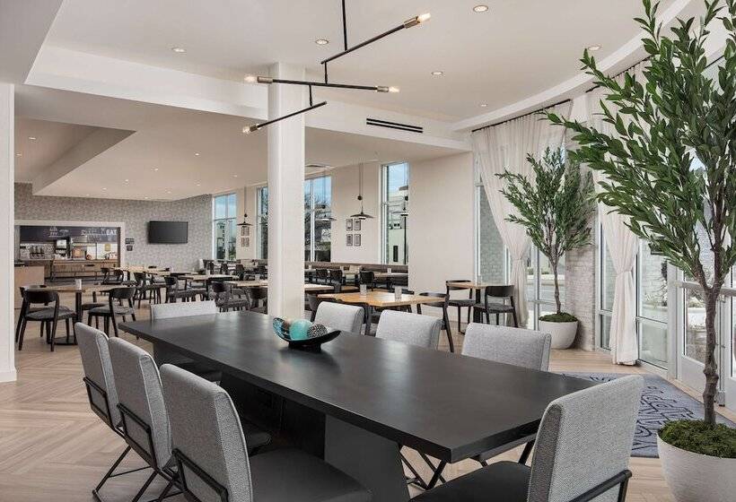 هتل Hampton Inn & Suites Huntsville Downtown