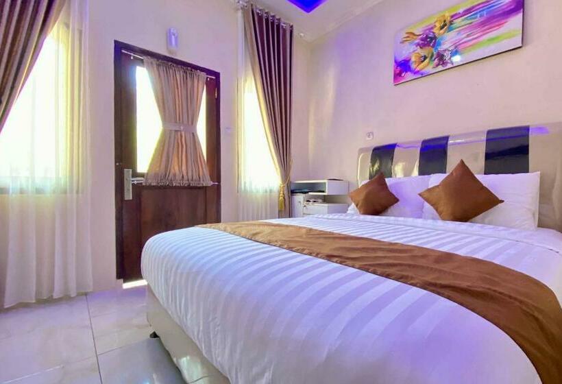 בית מלון כפרי Homestay Banteng Adventure Dieng Mitra Reddoorz