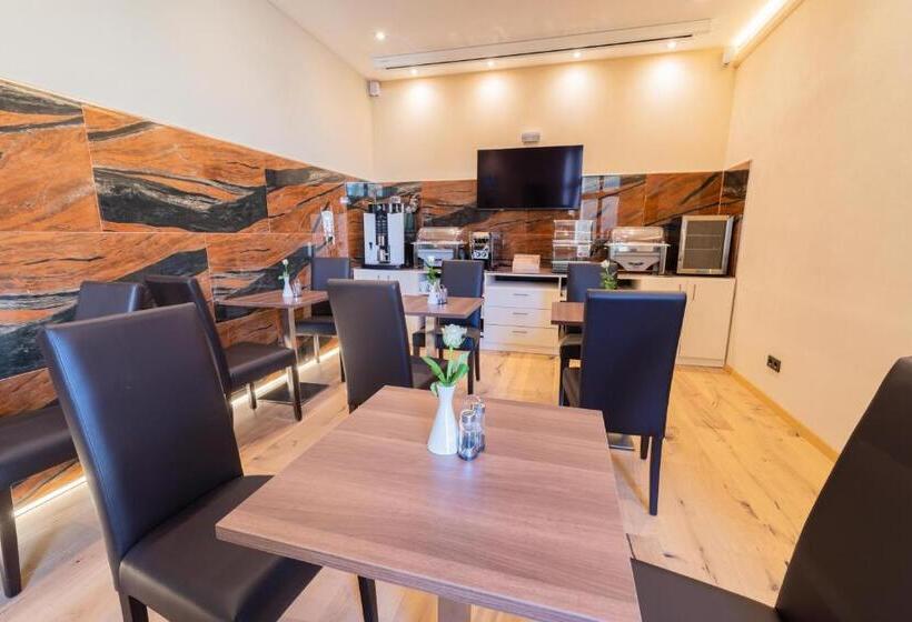 酒店 Liebknecht 13