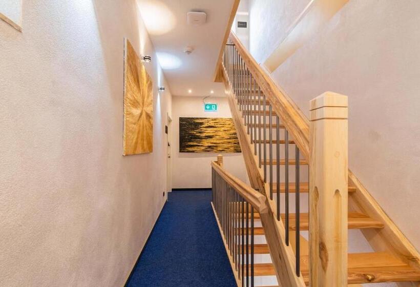 酒店 Liebknecht 13