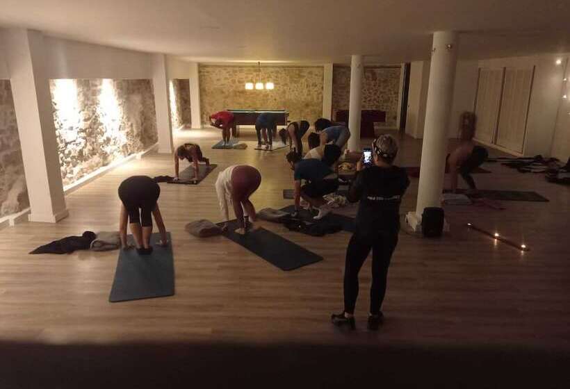 ホテル Masia Ventanell Luxury Villa Near Barcelona