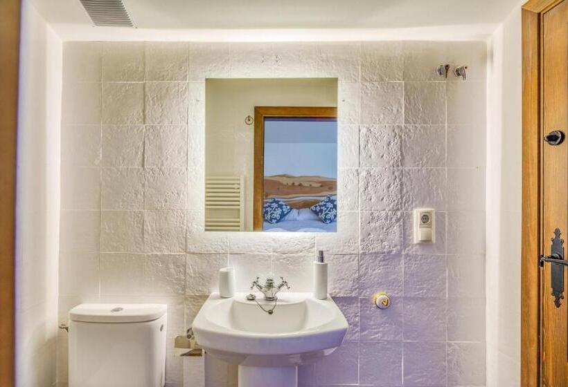 ホテル Masia Ventanell Luxury Villa Near Barcelona