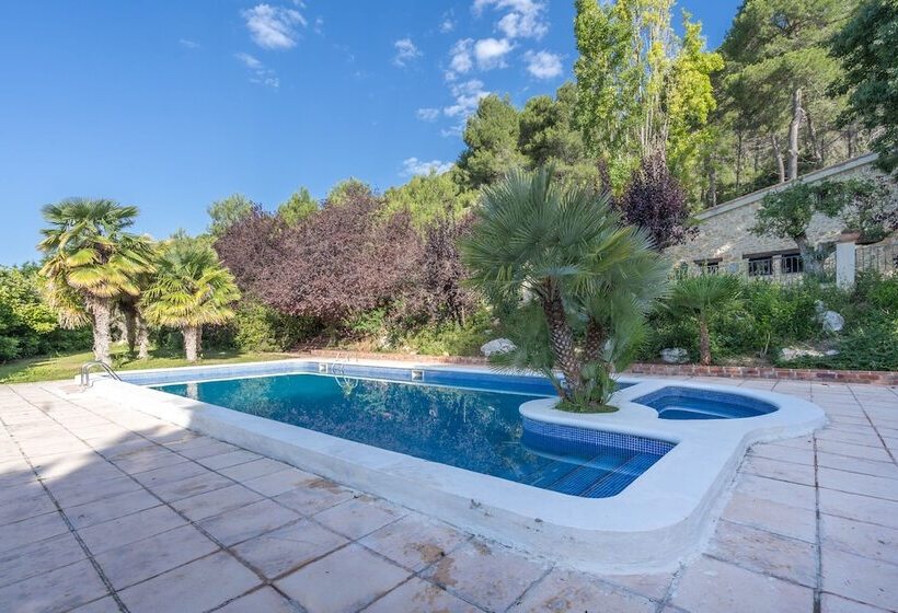 ホテル Masia Ventanell Luxury Villa Near Barcelona