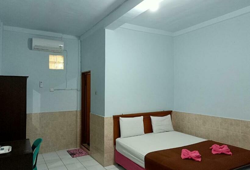 ホテル Nusa Indah