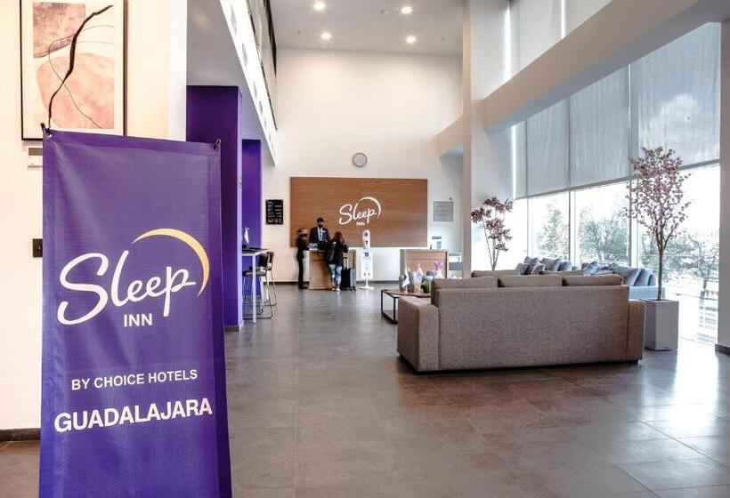 בית מלון כפרי Sleep Inn Guadalajara Galerias