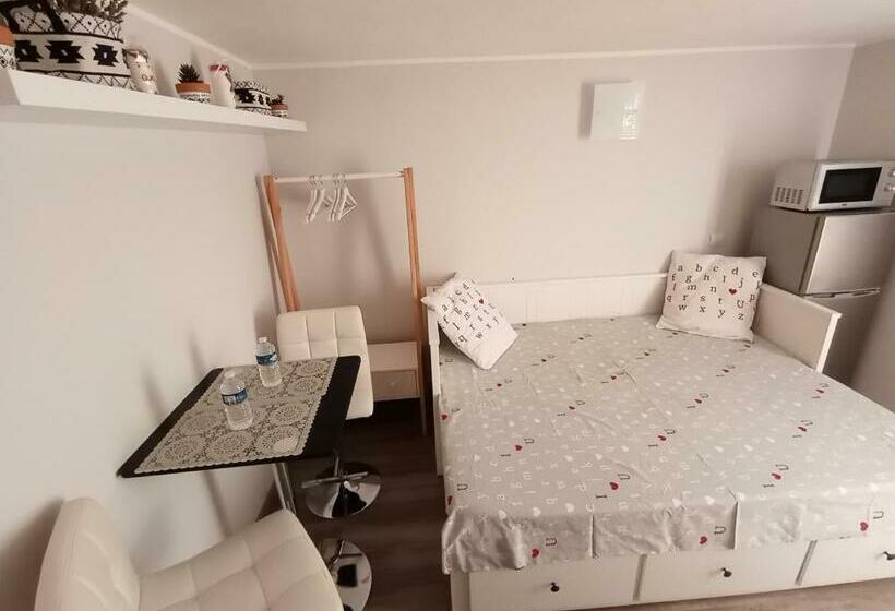 بنسيون Au Coeur Du Luberon