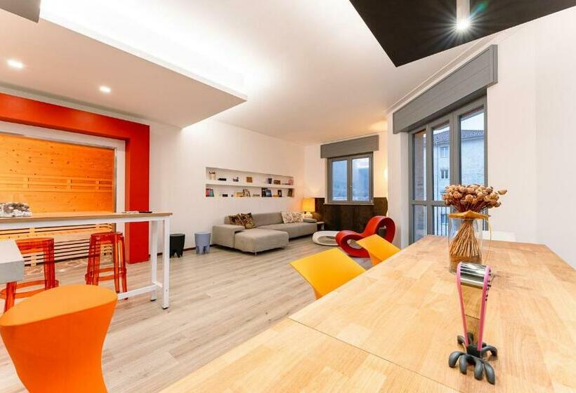 بنسيون Camere Ca + Millo