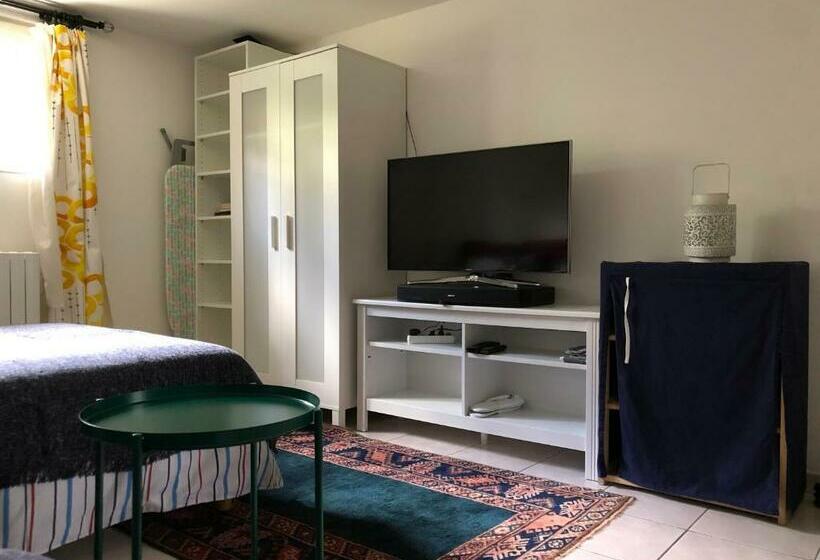 ペンション Room In House Near Lycee International St Germain En Laye