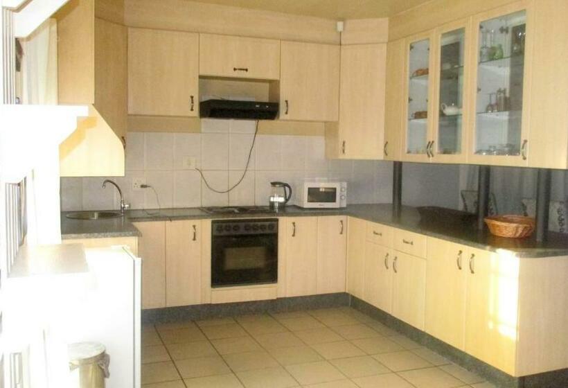 ペンション Waterberyy Guest Lodge