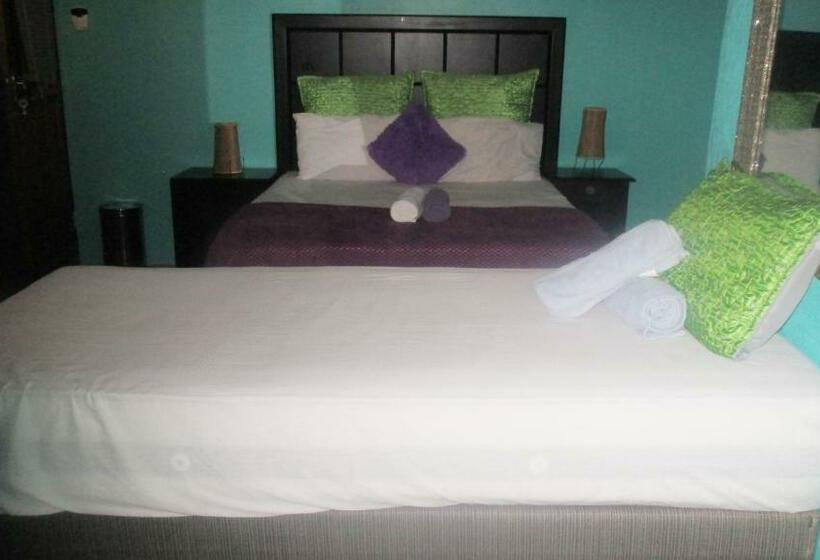 ペンション Waterberyy Guest Lodge