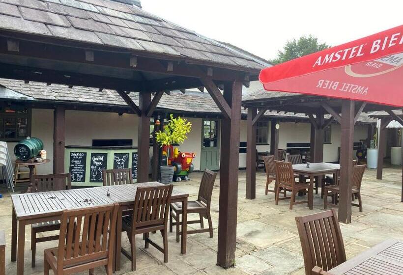 Общежитие The Bickerton Poacher