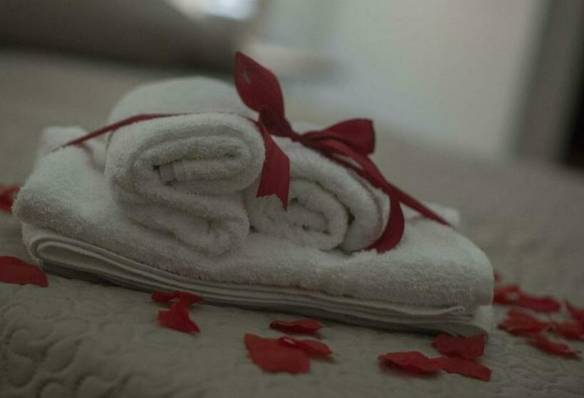 مبيت وإفطار Short Lets Radici Di Puglia