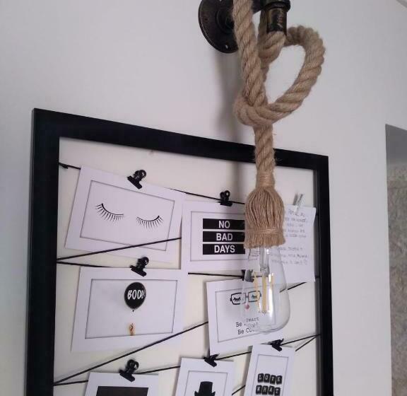 تختخواب و صبحانه Cà De Mess