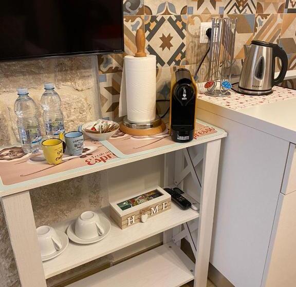 تختخواب و صبحانه Cà De Mess