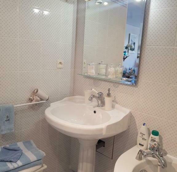 مبيت وإفطار Les Lupins