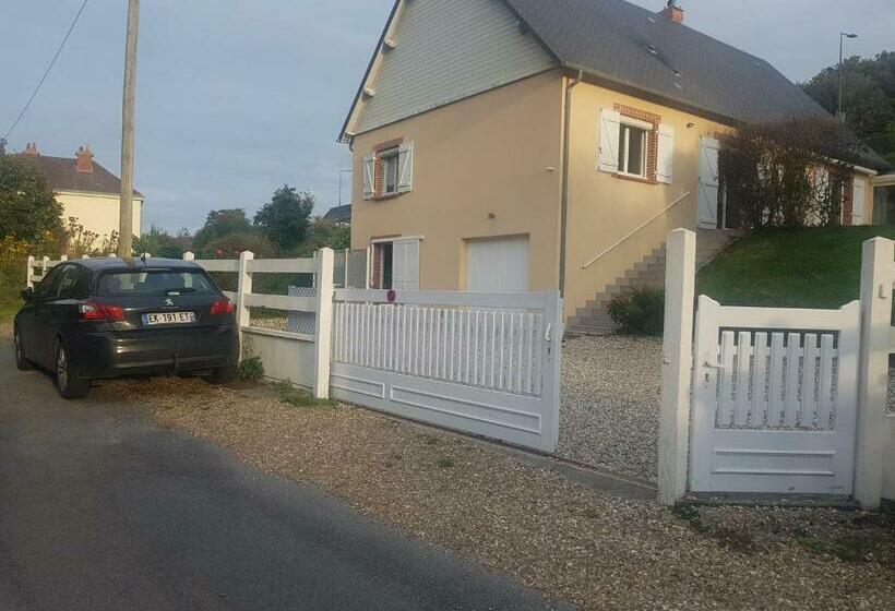 مبيت وإفطار Les Lupins