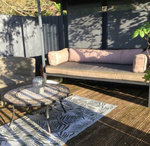 住宿加早餐  Woodbriar