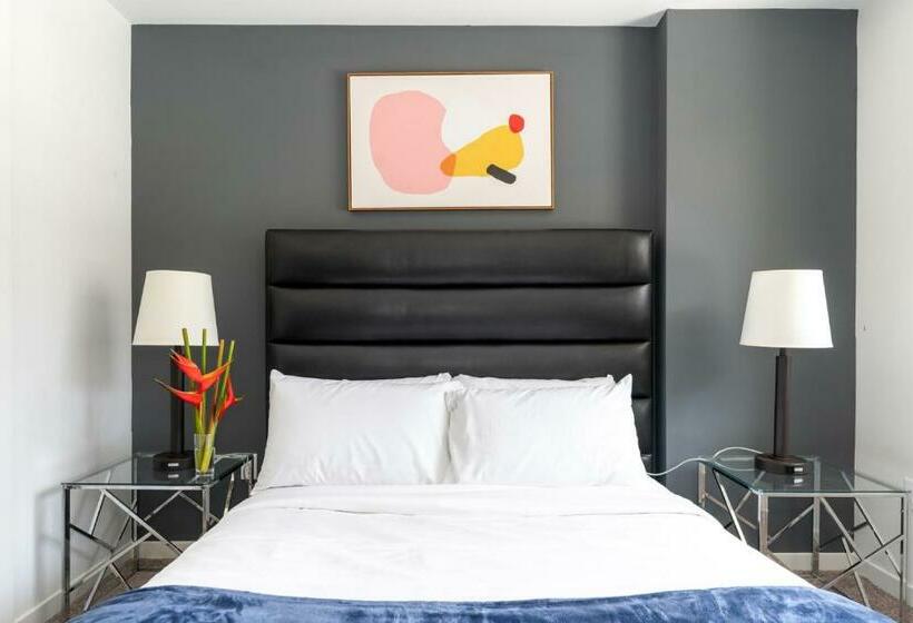 Business District Apartments By Barsala