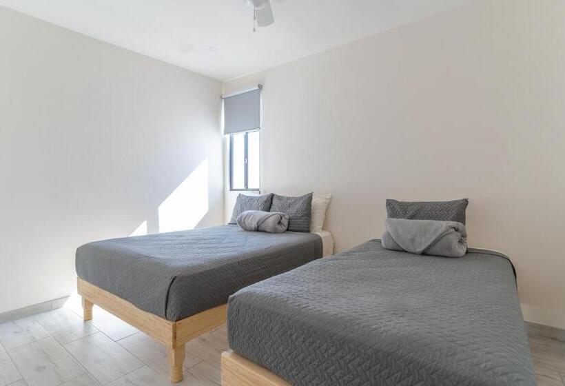 Collins Village Hotel Boutique