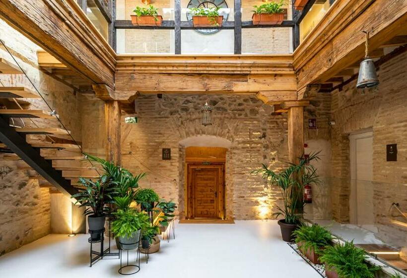 Dobo Azacanes Hostal