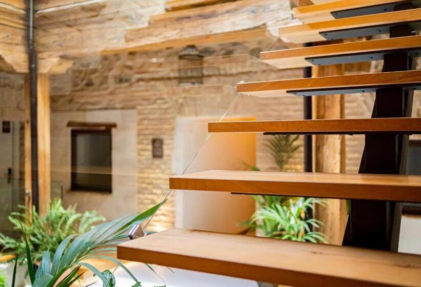 Dobo Azacanes Hostal