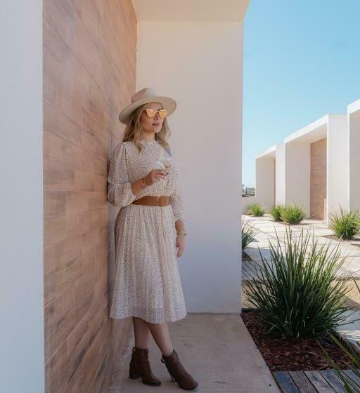 Collins Village Hotel Boutique