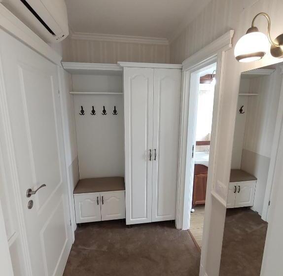 Отель Fanea Residence