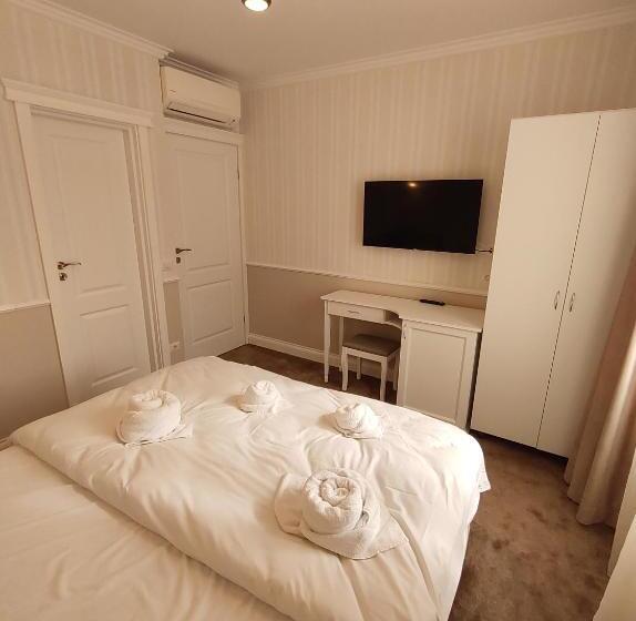 Отель Fanea Residence