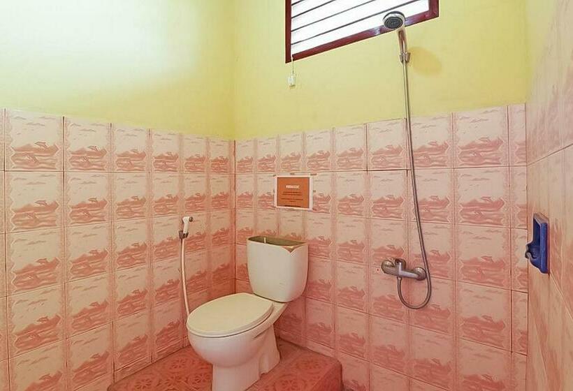 فندق Penginapan Roganda Redpartner