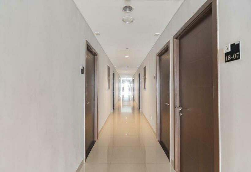 ホテル Redliving Apartemen Mekarwangi Square  Agus 1 Tower A