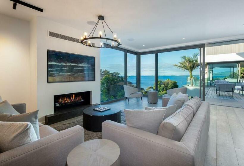 بنسيون Elements Of Castor Bay