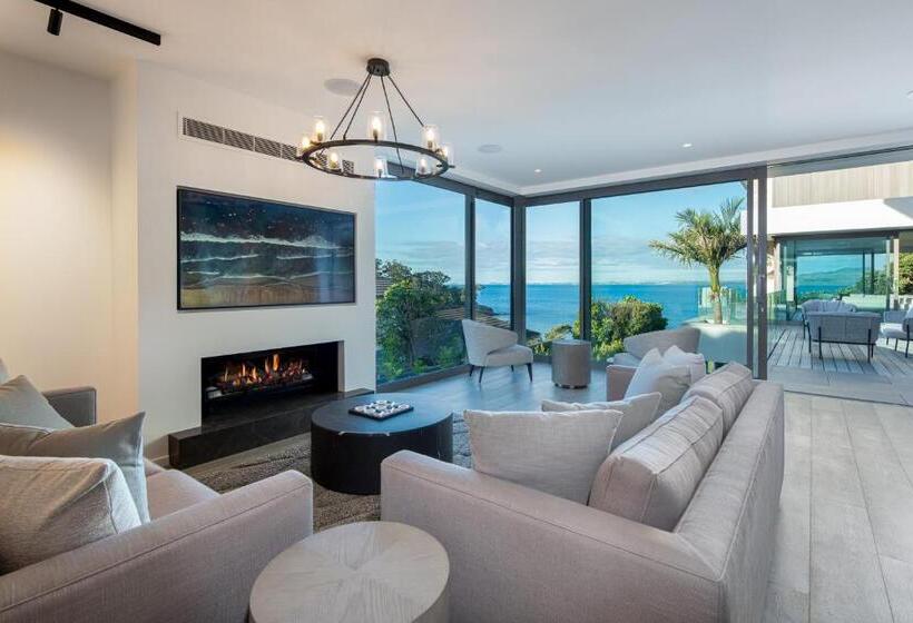 بنسيون Elements Of Castor Bay