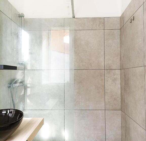 פנסיון Kolossoi Guest House