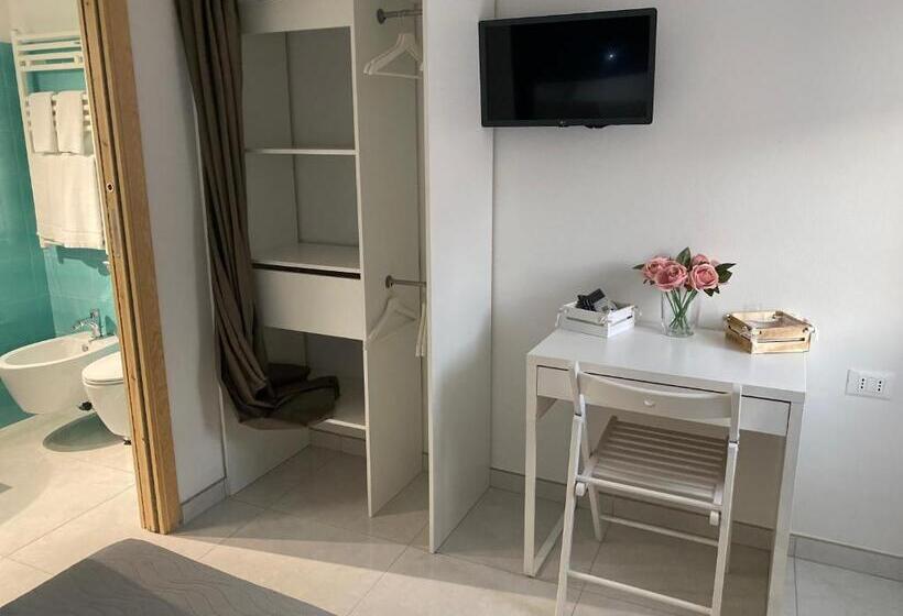 פנסיון Laguna Blu Camera Cielo Con Terrazza Panoramica In Comune