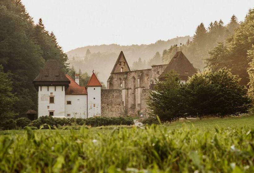 پانسیون Rooms S Center