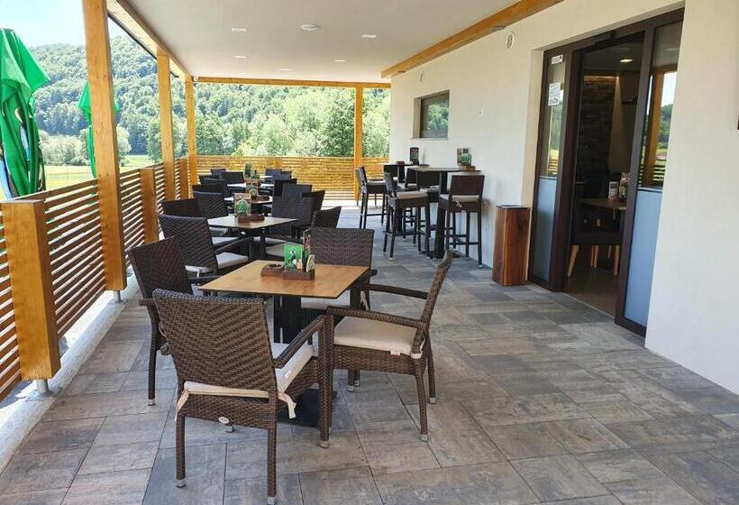 پانسیون Rooms S Center