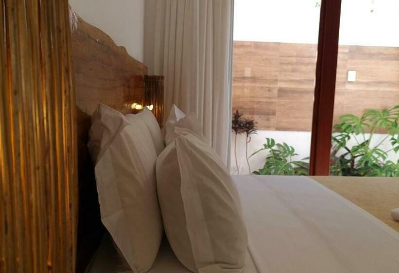 פנסיון Suítes Jardins De Flecheiras