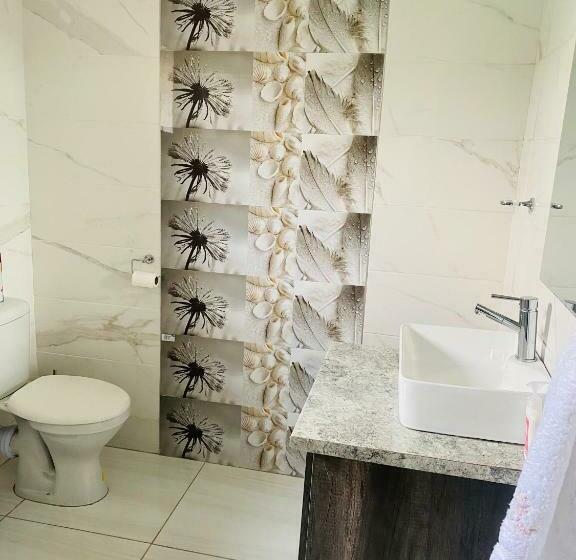 ペンション Zindiza Guesthouse