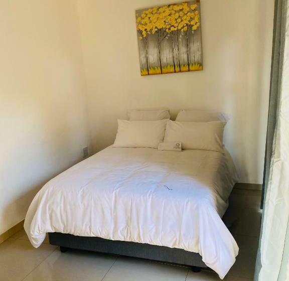 ペンション Zindiza Guesthouse