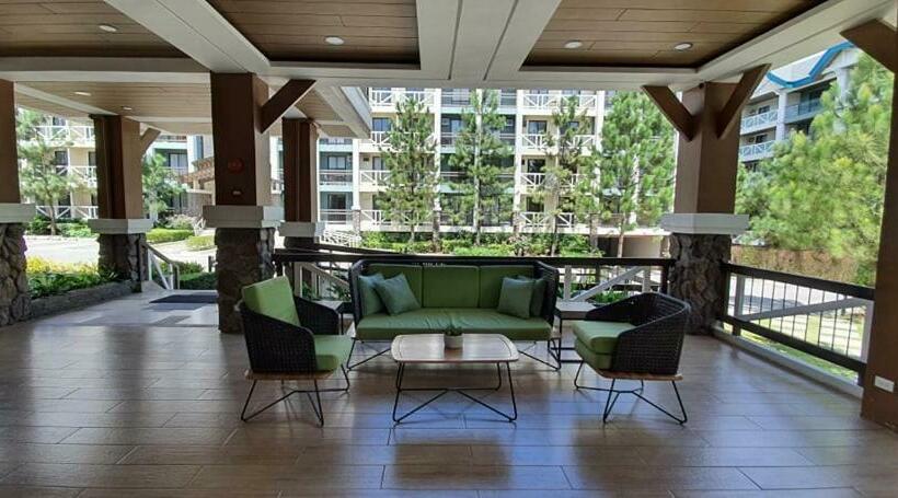 Summer10th Pinesuites Scandi Minimalist Deluxe