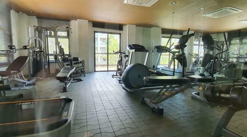 Summer10th Pinesuites Scandi Minimalist Deluxe