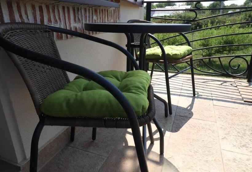 민박 Casa Din Deal