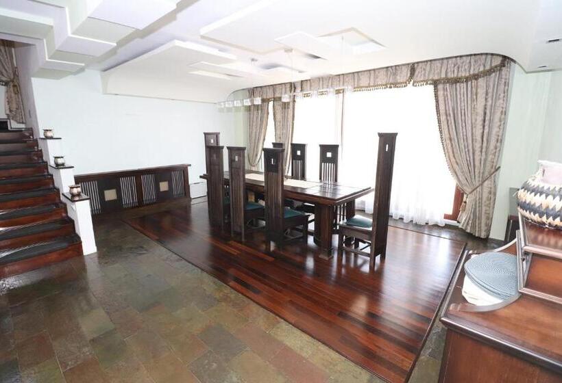 민박 Casa Din Deal