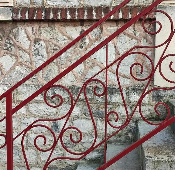 ベッドアンドブレックファースト Entre Meuse Et Forêt