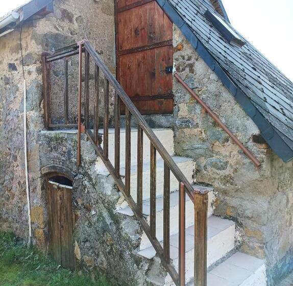 مبيت وإفطار Escale Du Morvan