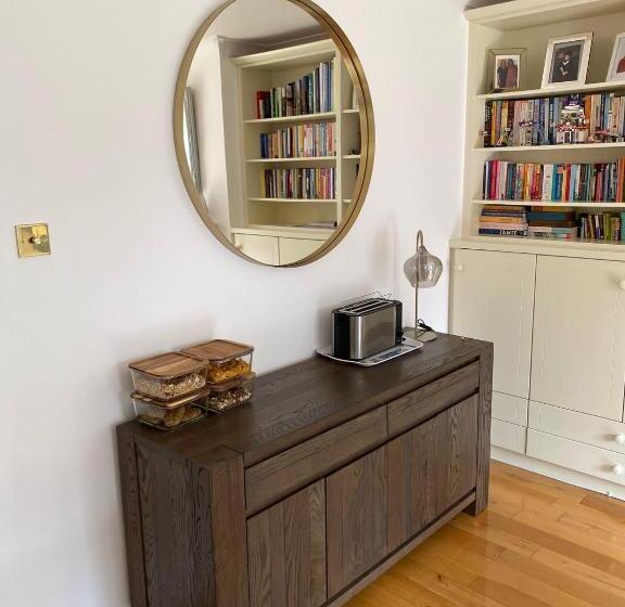 Bed and Breakfast Foxborough Bnb