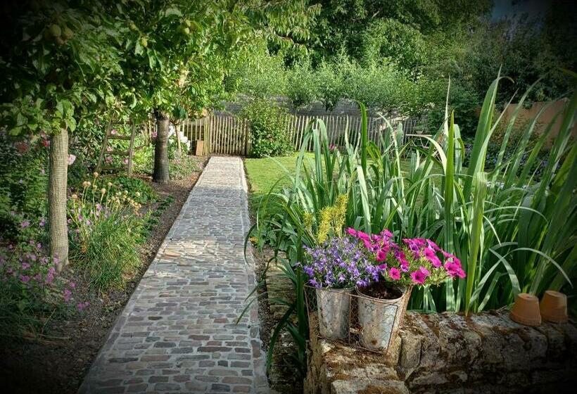 مبيت وإفطار Gastenkamer Klein Geluk