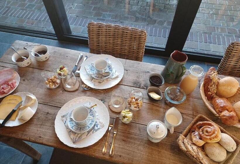 مبيت وإفطار Gastenkamer Klein Geluk