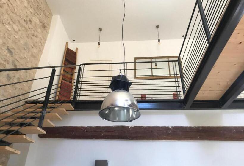 Bed and Breakfast L Ostalada