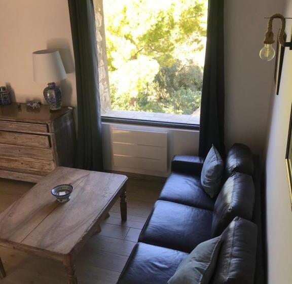 Bed and Breakfast L Ostalada